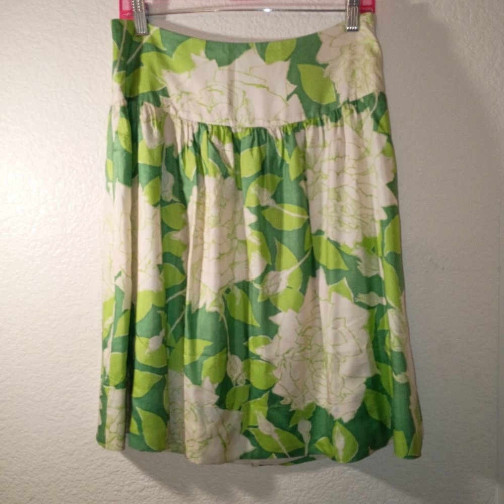 TRINA TURK Floral Green & White Women's Skirt sz 8